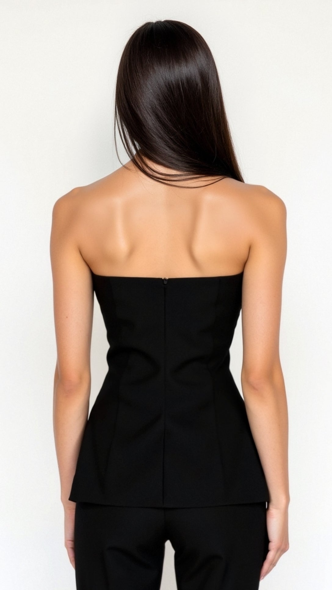 Manca - Poslovni Top s Srčastim Izrezom