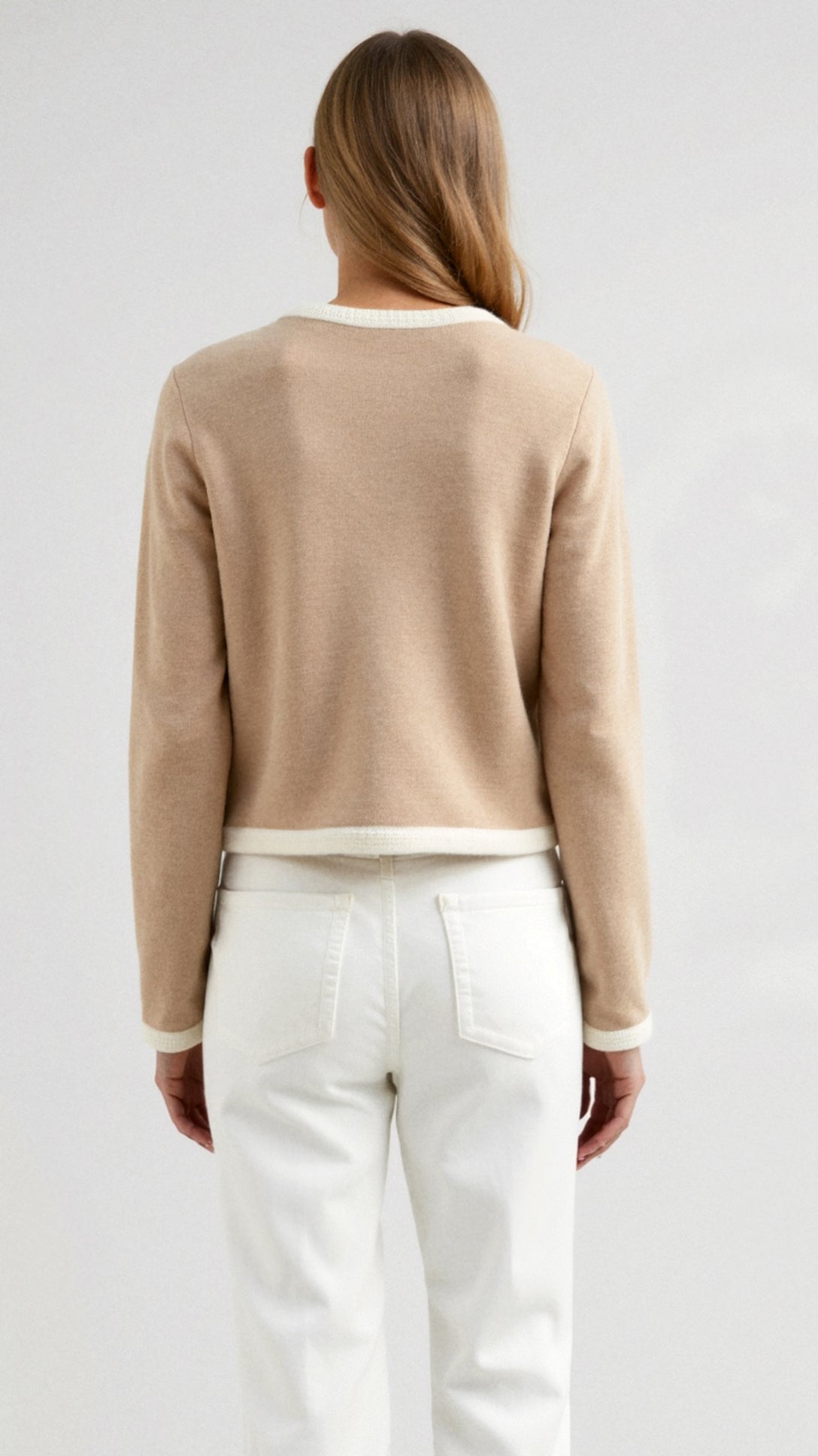 Klara - Kratek Kardigan v Klasičnem Stilu